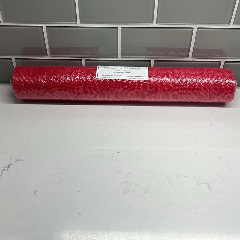 Hobby Lobby Polypro Mesh Ribbon Weatherproof Red - Picture 4 of 7